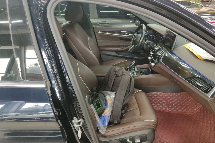 宝马5系 2021款 改款 525Li M运动套装局部细节41