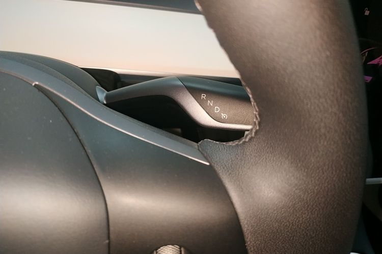 特斯拉 Model Y 2022款 改款 长续航全轮驱动版局部细节18