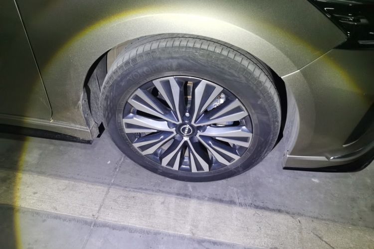 日产 天籁 2022款 2.0L XL-Upr 优享版车身外观10