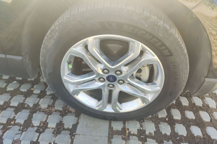 福特 锐界 2016款 EcoBoost 245 两驱豪锐型 7座车身外观10