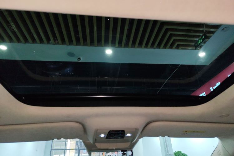 腾势D9 2024款 DM-i 980 四驱旗舰型局部细节22