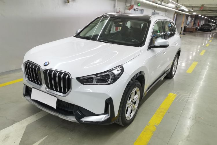 宝马X1 2023款 sDrive20Li X设计套装车身外观1