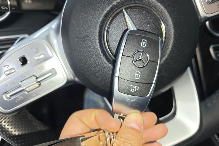 奔驰C级 2021款 C 200 L 时尚型运动版中控内饰11