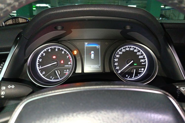 丰田 凯美瑞 2023款 2.0GVP 领先版中控内饰14