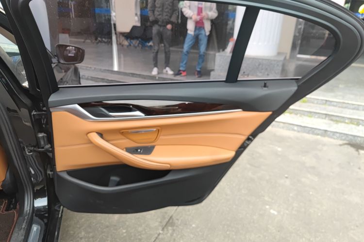 宝马5系 2018款 528Li 上市特别版中控内饰7006