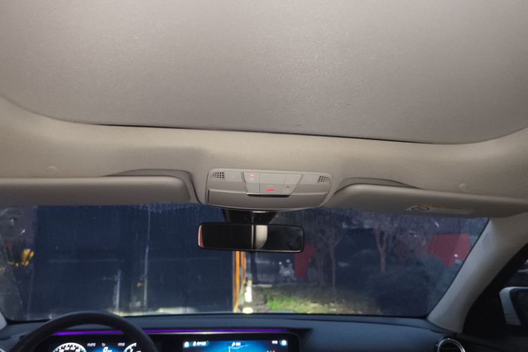 奔驰E级 2021款 E 260 L 运动型中控内饰22