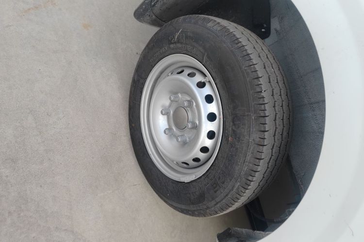 上汽大通MAXUS 大拿V1 2024款 V1 长轴高顶 多功能版（62kWh）车身外观6008