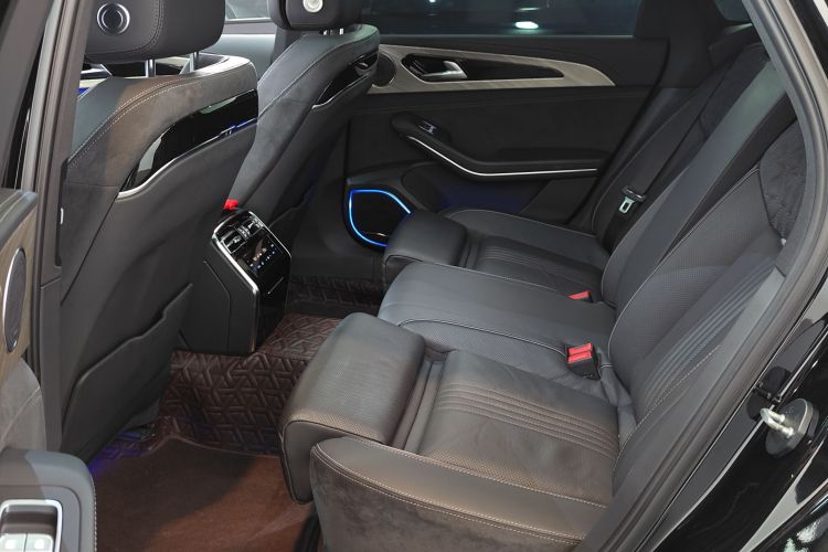 红旗H9 2020款 3.0T 智联旗畅版中控内饰21