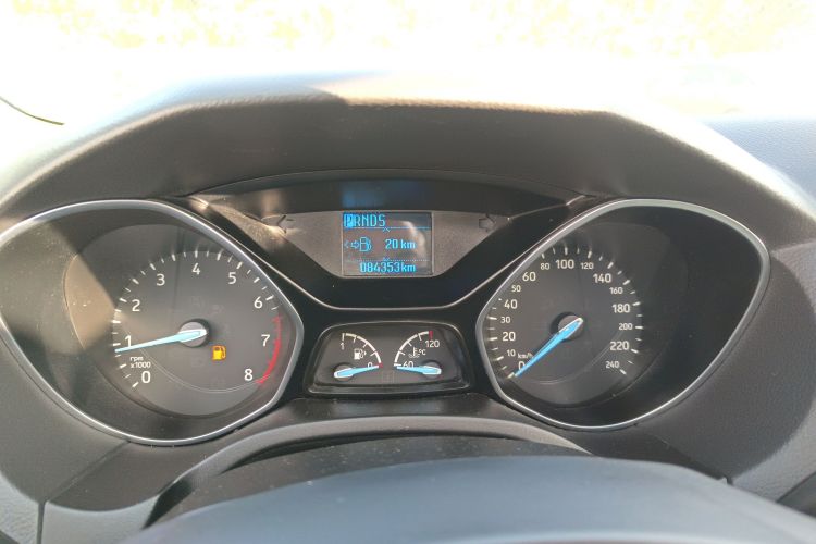 福特 福克斯 2017款 两厢 EcoBoost 125 自动超能风尚型智行版局部细节14