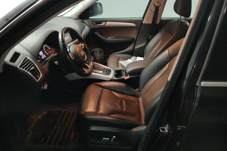 奥迪Q5 2016款 40 TFSI 技术型局部细节19