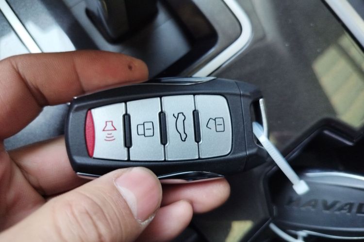 哈弗H6 2021款 运动版 1.5T 自动精英智联型 U型格栅中控内饰11