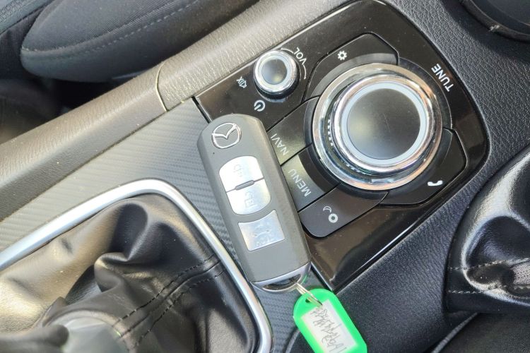 马自达3 昂克赛拉 2016款 三厢 1.5L 手动舒适型中控内饰7001