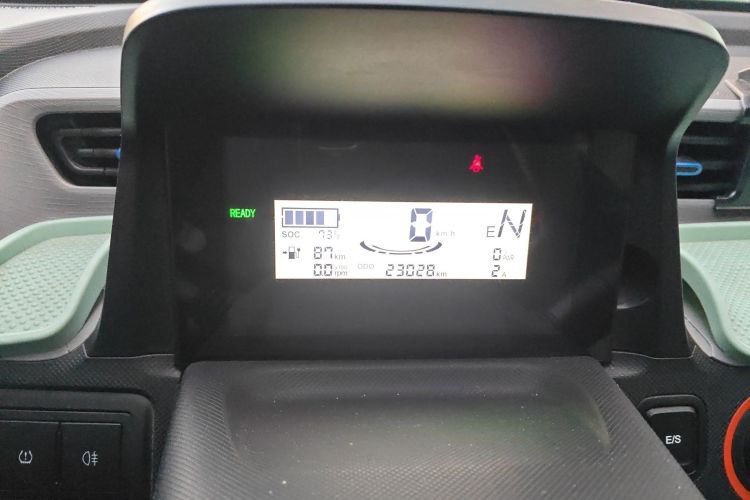 五菱汽车 宏光MINIEV 2022款 轻松款 磷酸铁锂中控内饰15