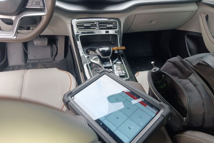 比亚迪 秦PLUS 2023款 冠军版 EV 420KM超越型中控内饰18