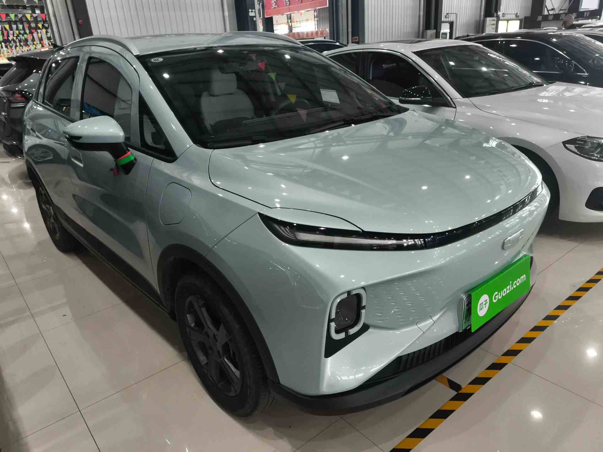 吉利几何E萤火虫 2024款 301km 流光(5)