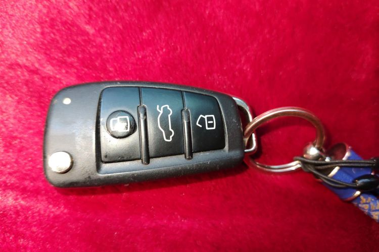 奥迪Q2L 2021款 35 TFSI 时尚动感型中控内饰11