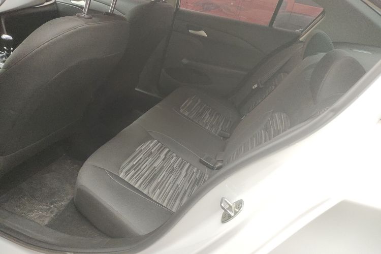 雪佛兰 科沃兹 2016款 1.5L 手动欣享版中控内饰21