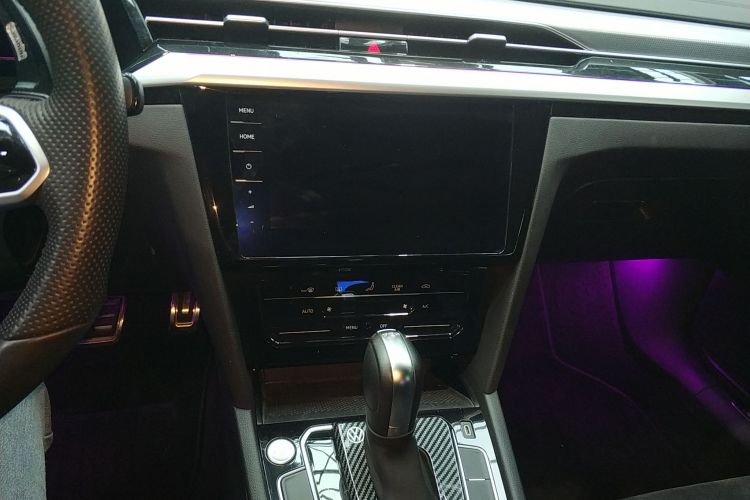 一汽-大众CC 2023款 330TSI 炫目版中控内饰16