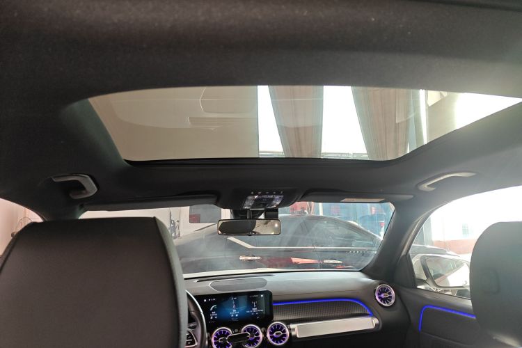 奔驰GLB 2021款 GLB 200 动感型局部细节22