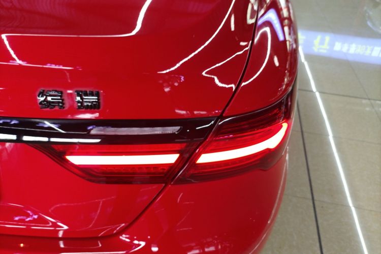 吉利汽车 缤瑞 2021款 1.4T CVT F-运动版车身外观6006