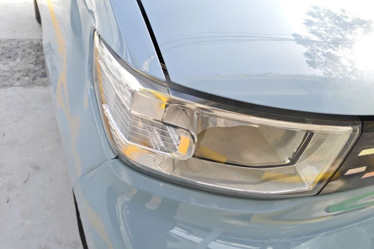 五菱汽车 宏光MINIEV 2020款 自在款 磷酸铁锂车身外观8