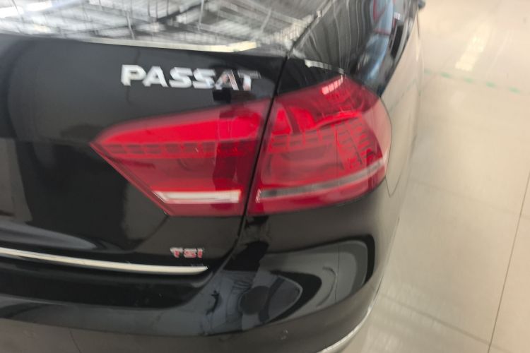 大众 帕萨特 2014款 2.0TSI DSG御尊导航版车身外观9