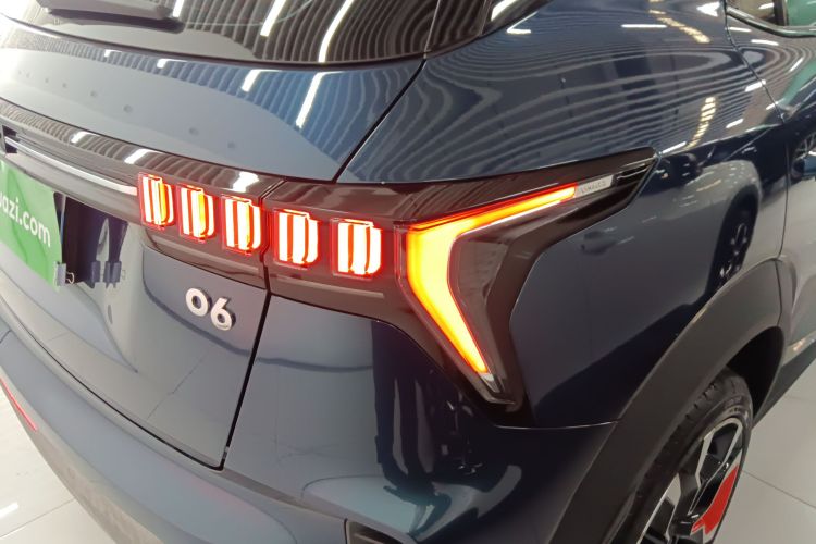 领克06 2020款 1.5T 耀Halo车身外观9