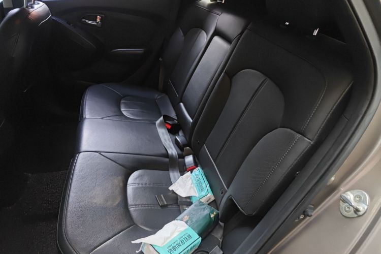 北京现代ix35 2012款 2.0L 自动两驱精英版GLS中控内饰7004