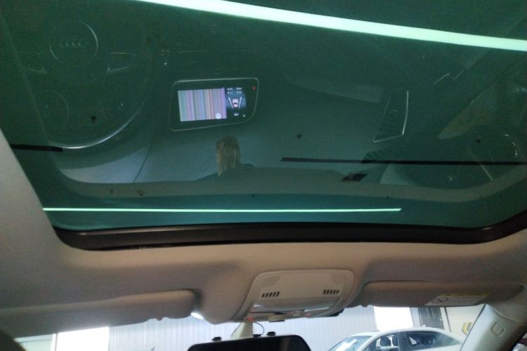 奥迪Q5 2018款 典藏版 40 TFSI 进取型中控内饰22