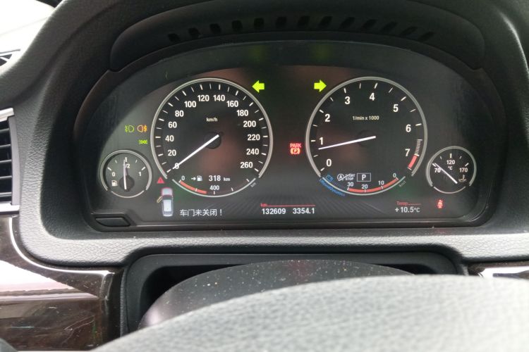 宝马5系GT 2014款 528i 领先型局部细节14