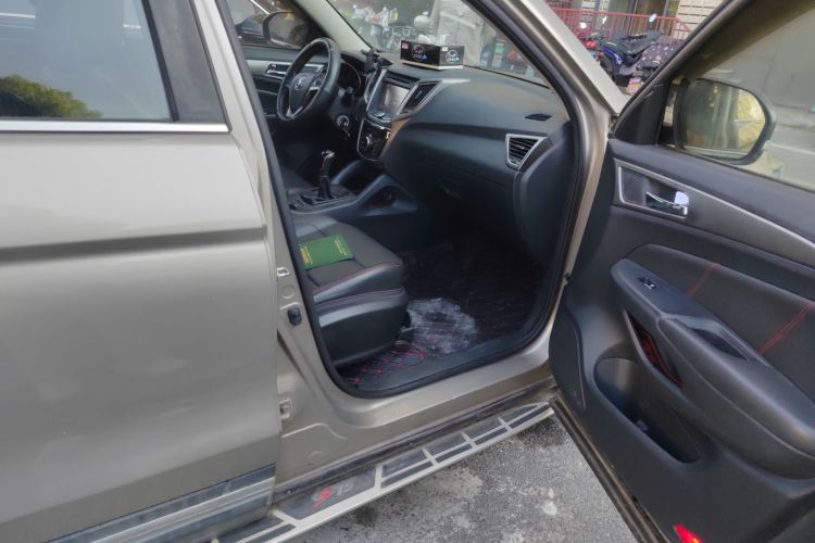 长安CS75 2014款 2.0L 手动豪华型 国V局部细节9005