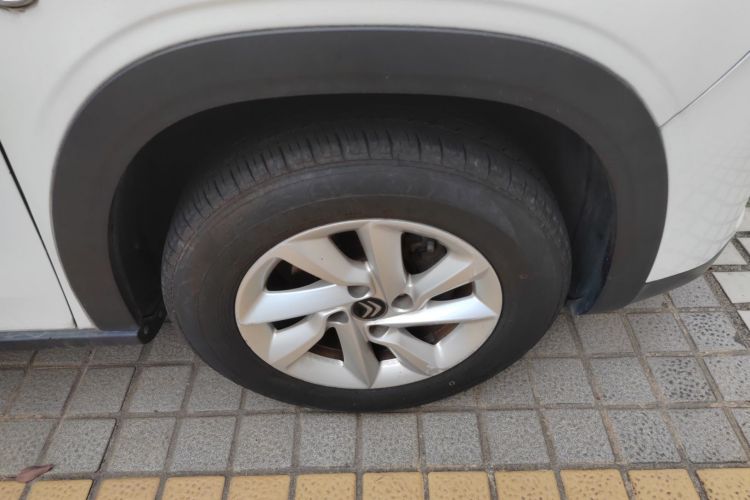 雪铁龙C3-XR 2017款 1.6L 自动时尚型车身外观6007