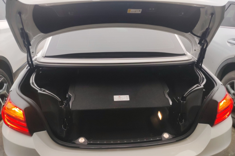 宝马4系 2014款 420i 敞篷时尚型局部细节23