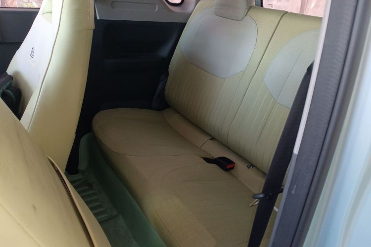 吉利银河 2023款 熊猫mini 120km 萌萌熊中控内饰21