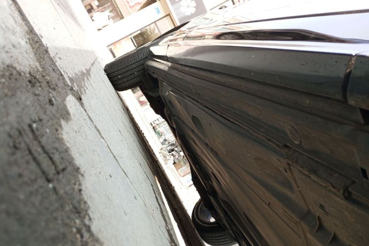 奥迪Q2L 2020款 35 TFSI 进取动感型局部细节9001