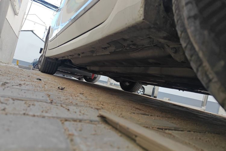 日产 天籁 2014款 2.0L XL Upper科技版局部细节9001