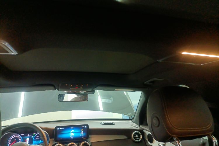 奔驰GLC 2020款 改款 GLC 260 L 4MATIC 动感型中控内饰22