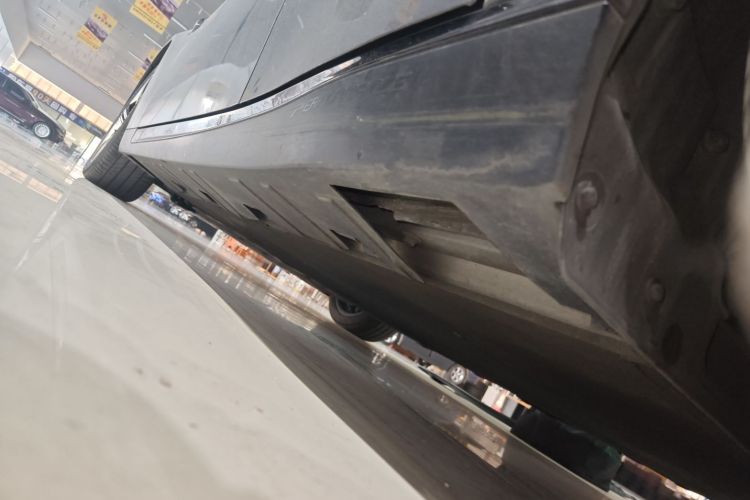 小鹏P7 2020款 562E性能版局部细节9002