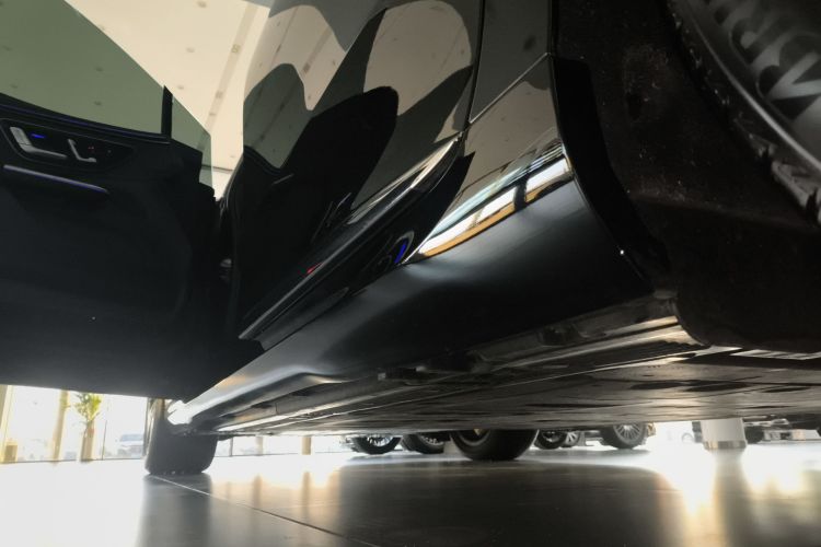 奔驰EQE 2025款 500 4MATIC 先锋版局部细节9002