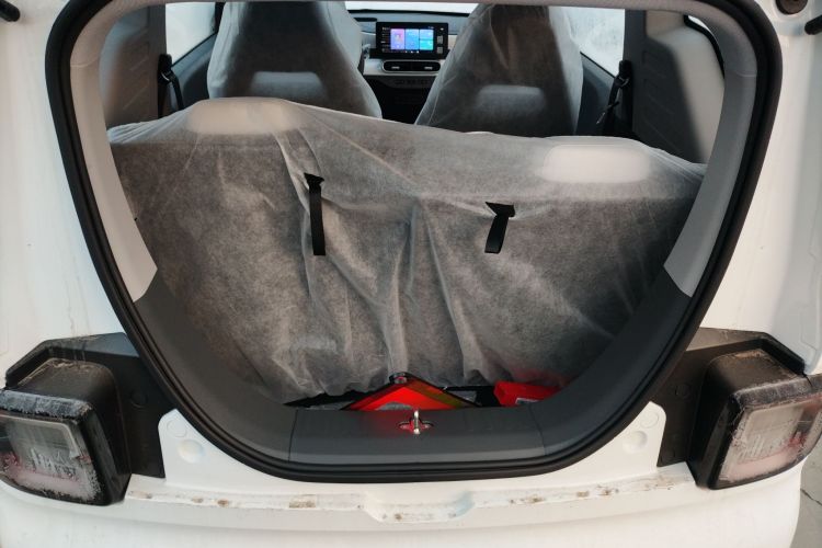 吉利银河 熊猫 2025款 210km 元气熊机舱底盘23