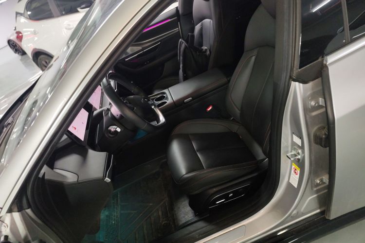 小鹏P7 2023款 P7i 702 Pro局部细节19