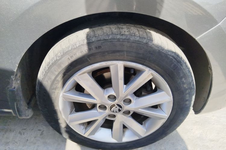 斯柯达 昕锐 2015款 1.6L 自动智选型车身外观10