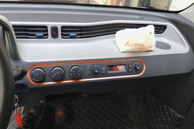 五菱汽车 宏光MINIEV 2020款 悦享款 磷酸铁锂中控内饰16