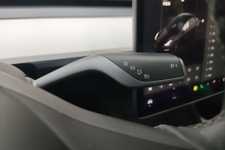 特斯拉 Model 3 2021款 标准续航后驱升级版 3D6中控内饰18