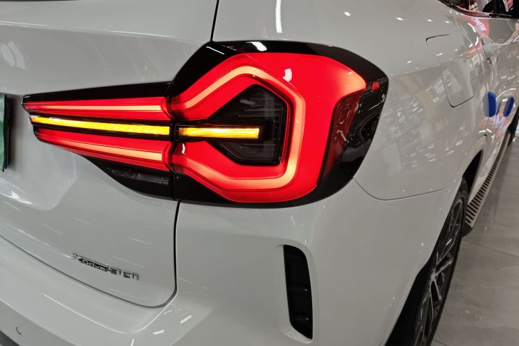 宝马X3 2023款 xDrive30i 领先型 M曜夜套装车身外观6002
