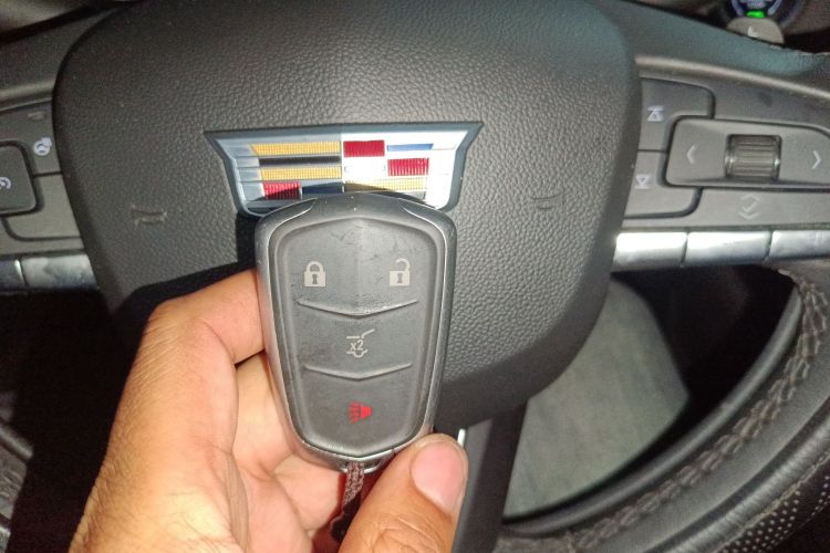 凯迪拉克XT4 2020款 改款 28T 两驱豪华型中控内饰11