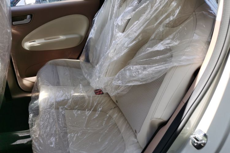 五菱汽车 宏光MINIEV 2025款 四门版 进阶款中控内饰21