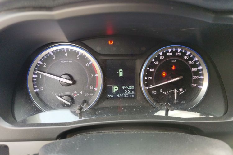 丰田 汉兰达 2017款 2.0T 四驱豪华版 7座中控内饰14