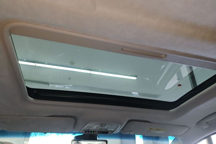 别克GL8 2022款 Avenir艾维亚 七座亲礼版中控内饰22