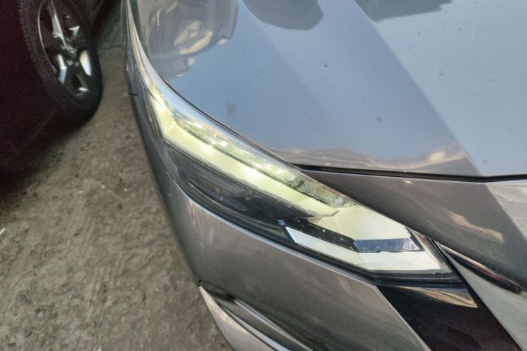 日产 轩逸 2021款 1.6L XL CVT悦享版车身外观8